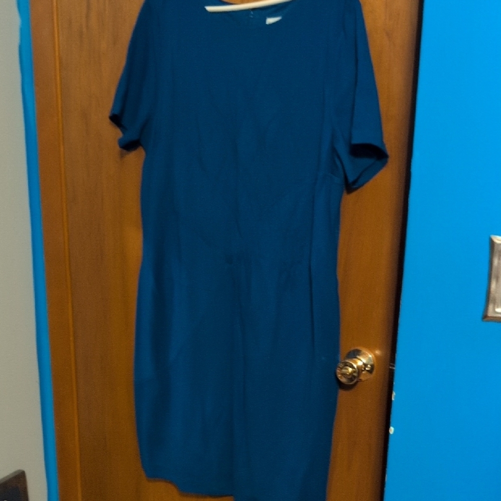 Chic Teal Midi Dress